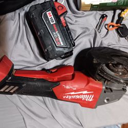 Milwaukee 18v Fuel Grinder With Battery