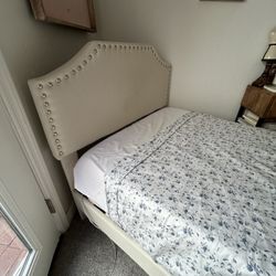 Twin Bed With Mattress