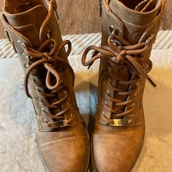 GBG LOS ANGELES JALIA MEDIUM NATURAL FAUX SUEDE COMBAT BOOTS US 7.5 M