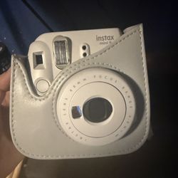 Instax Mini 9 w/ Case + strap