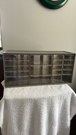 23 drawer hardware cabinet