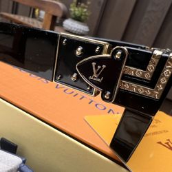 1.1 Louis Vuitton Sunglasses 