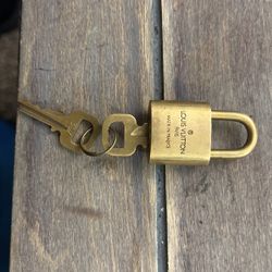 Louis Vuitton luggage lock number 307