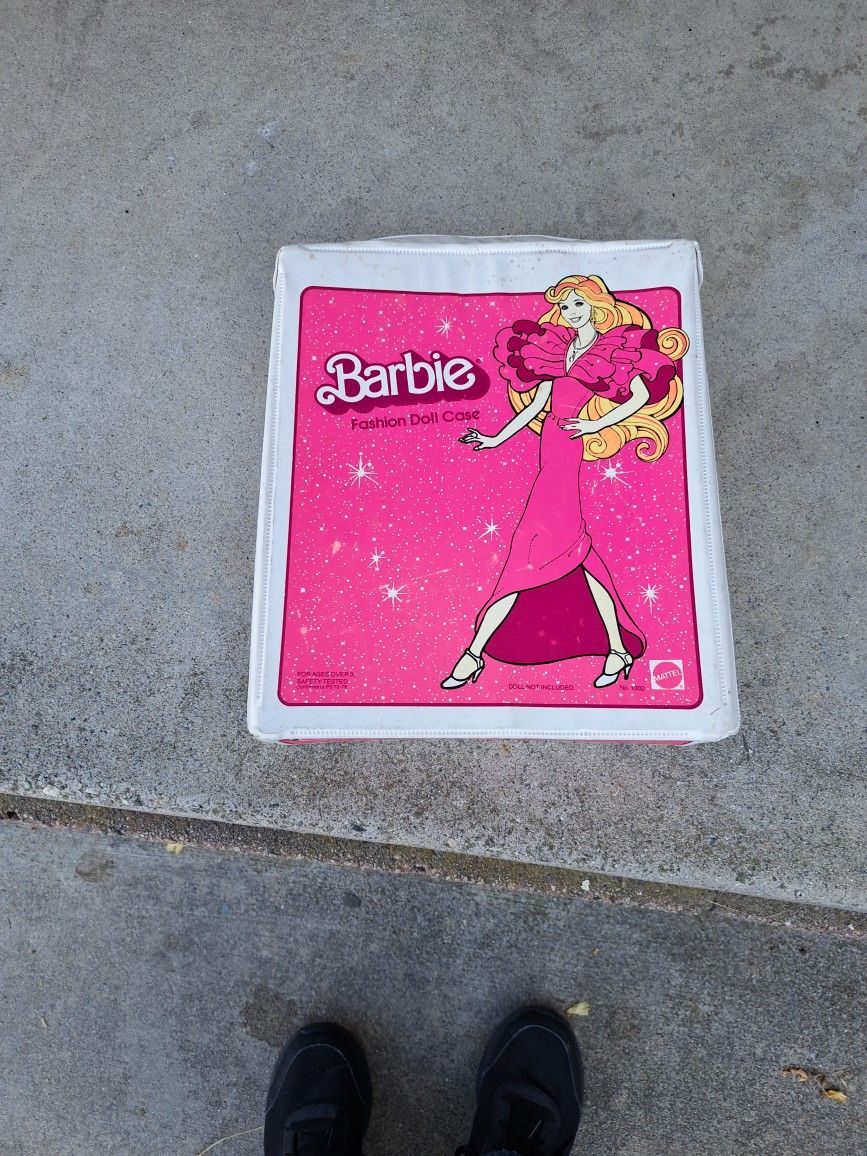 Vintage Barbie Fashion Doll Case