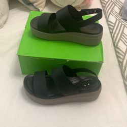 Sandals Size 7