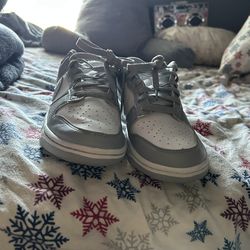 Size 7 Nike dunks low grey smoke frog