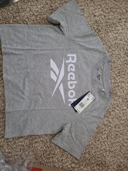 Brand New Reebok Crop Top Women Size M