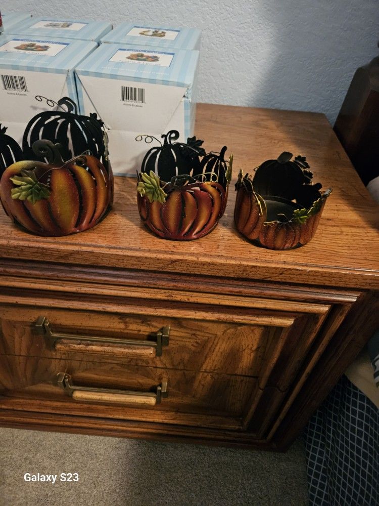 Candle Holders & Toppers