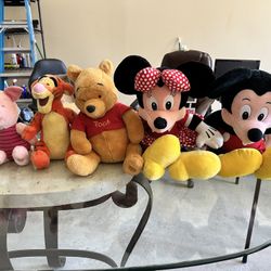 Disney Dolls Minnie, Mickey, Pooh, Tigger And Piglet