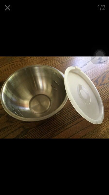 10 cups stainless steel mixing bowl with lid