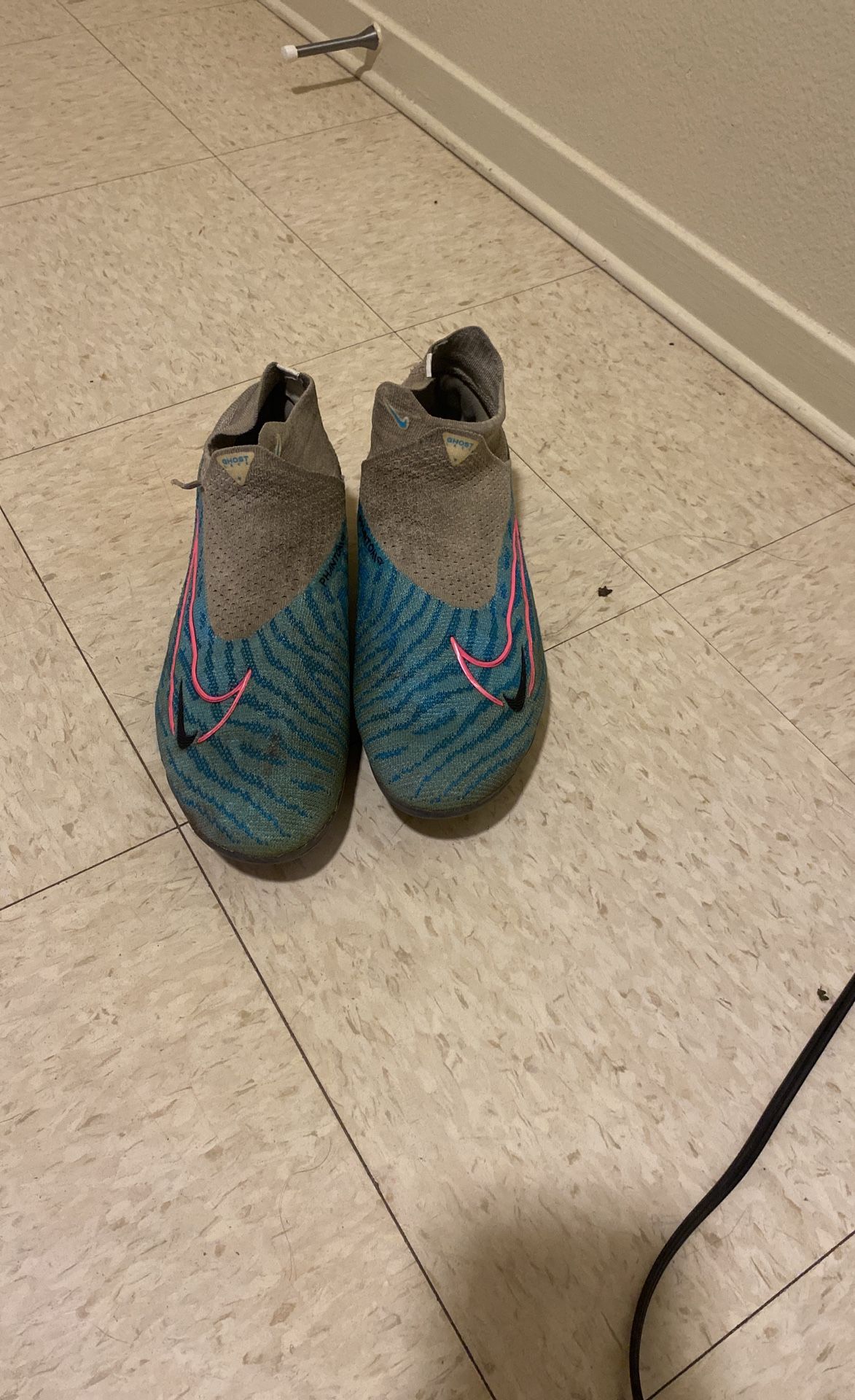 Nike Phantom Gx Soccer Cleats
