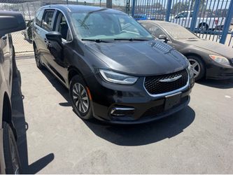 2023 Chrysler Pacifica, hybrid touring