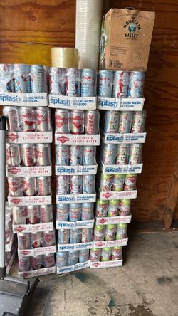 Sparkling water by arrowhead Sparkling water by arrowhead