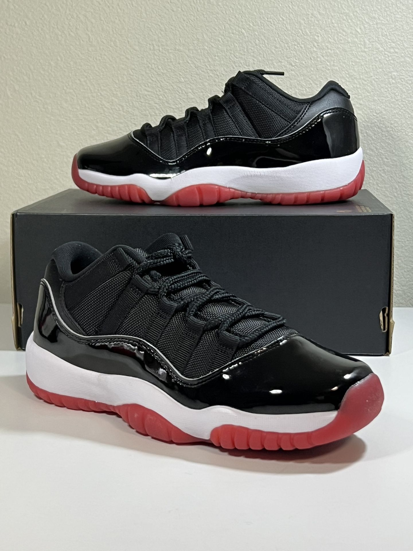 Jordan 11 Low Bred - Size 6.5Y