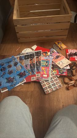 Random valentines cards & ect boys & girls