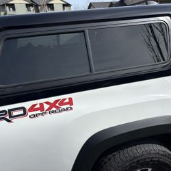 Tacoma Camper/canopie A.R.E