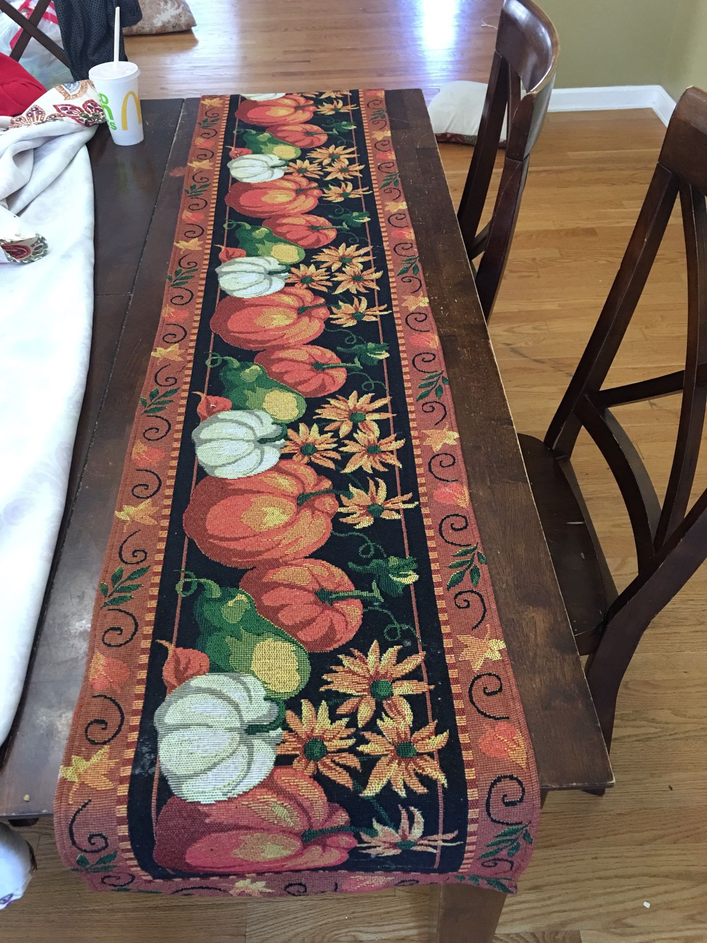 Thanksgiving/ Fall/ autumn 🍂 Table runner