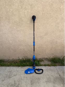 Kobalt QUIET TECH 24-volt 15-in Straight Shaft Battery String Trimmer **TOOL ONLY**