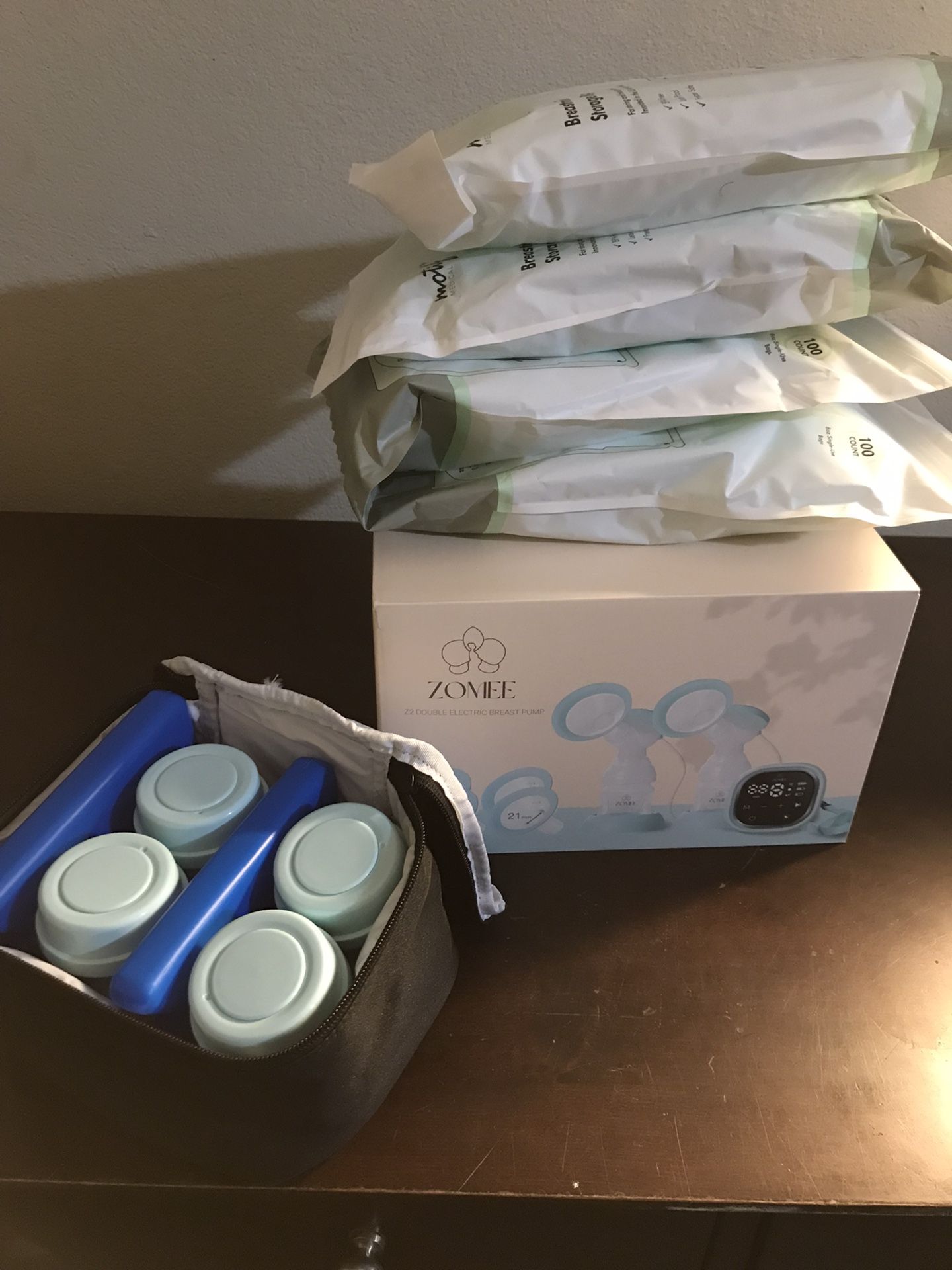 Zomee Brand Complete Breast Milk Set