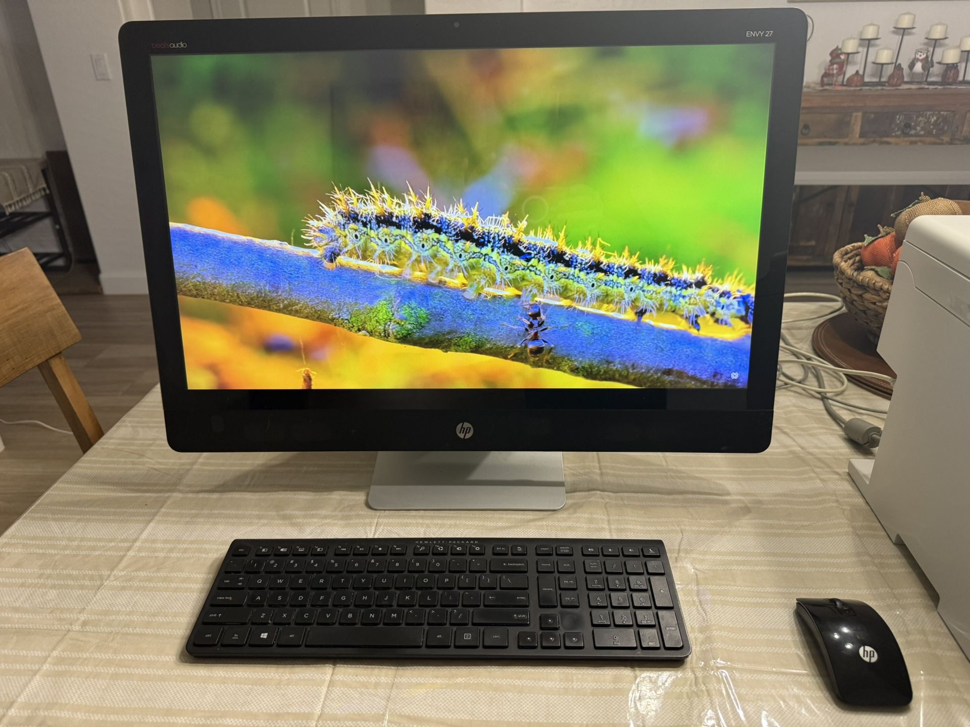 Hp Envy 27 All in One i5, 8GB Ram, 250GB SSD, Win 11 Home, 27” Touch Screen