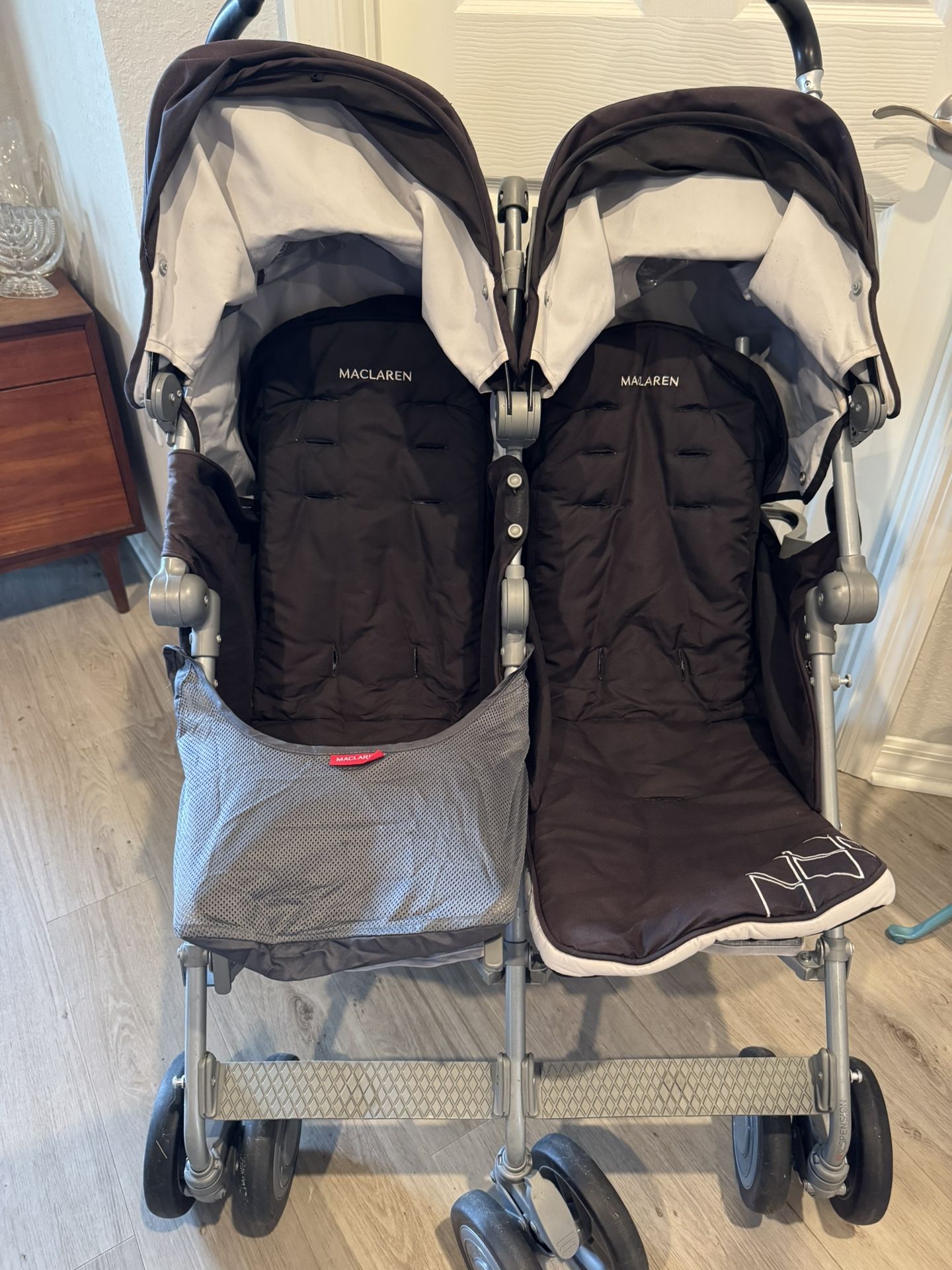 Double Stroller Folding Maclaren