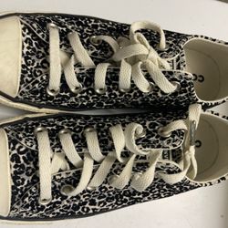 Shoe size 7.5