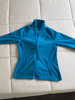 Women’s The North Face SMALL fleece