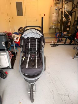 Jogging stroller