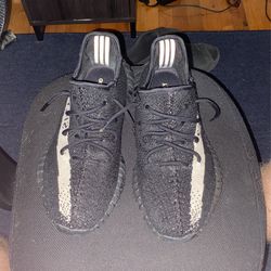 Size 9 Yeezy Boost 360 Oreo
