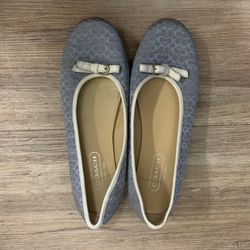 Coach flats