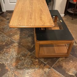 Coffee table that transforms into two person TV tray
