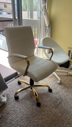 office white swivel chair with arm rests