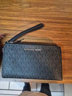 MK wallet/clutch