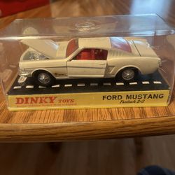 Vintage Dinky Toy 1/43 Ford Mustang Flashback 2+2 Made In England