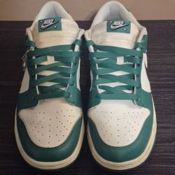 Nike Dunk Low SE "Lottery Pack - Malachite" - Mn (Sz 9.5)