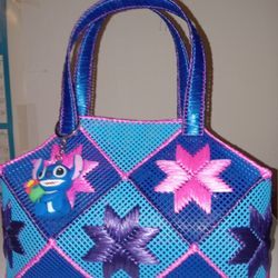 Bolso Echo  A Mano Con Llavero De Stitch