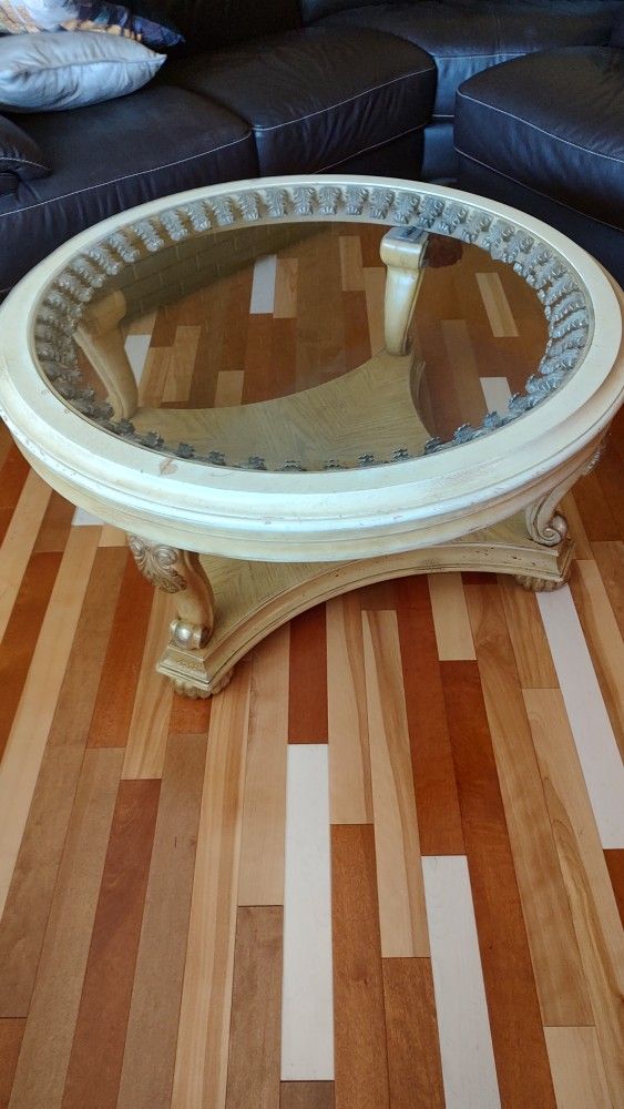 Beautiful Glass Top Coffee Table CHEAP CHEAP!