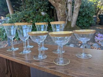 Vintage Gold-Rimmed Stemware Set – 8 Pieces