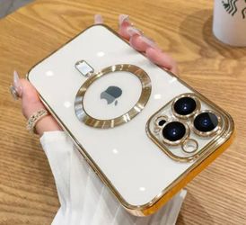 Golden Magsafe iPhone Case 16 Pro Max