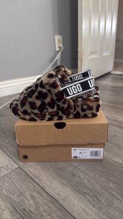 Ugg Fluff Yeah 7 New