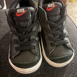 Nike Blazer Mid '77 Toddler Shoes in the Black/White