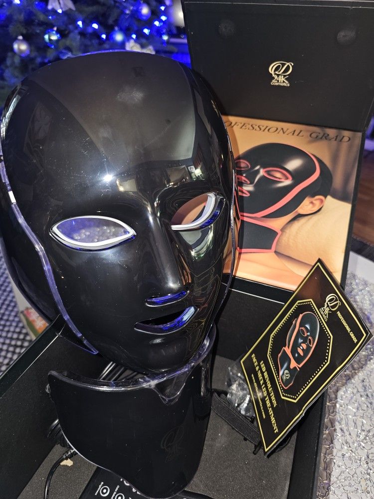 π₯ 24K Professional Grade LED REVOLUTION FACE & NECK LED TREATMENT. BLACK NEW IN BOX. Professional Quality