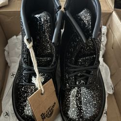 Dr martens Boots New 10c