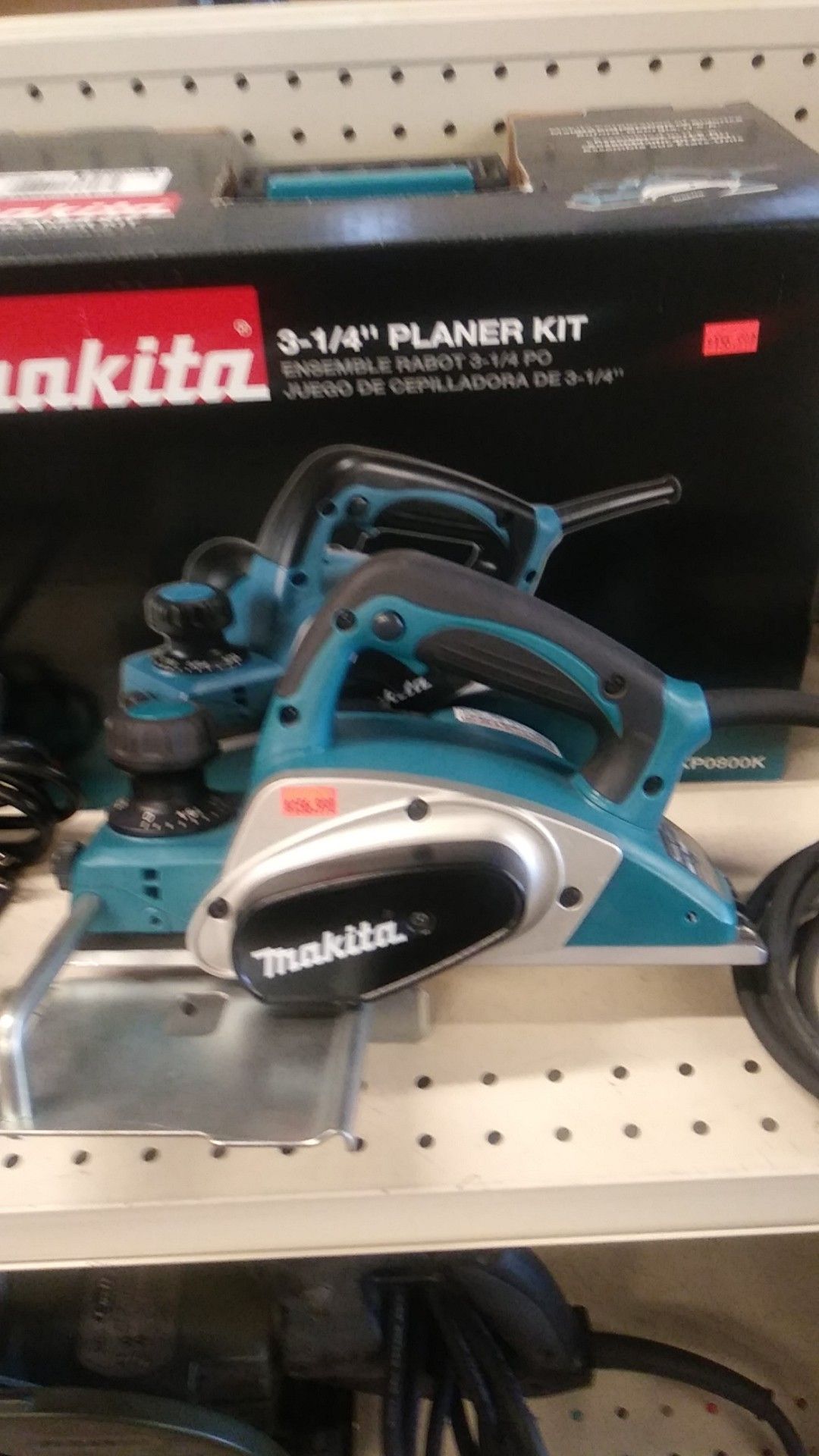 Brand new Makita 3-1/4" Planer Kit with Storage Box