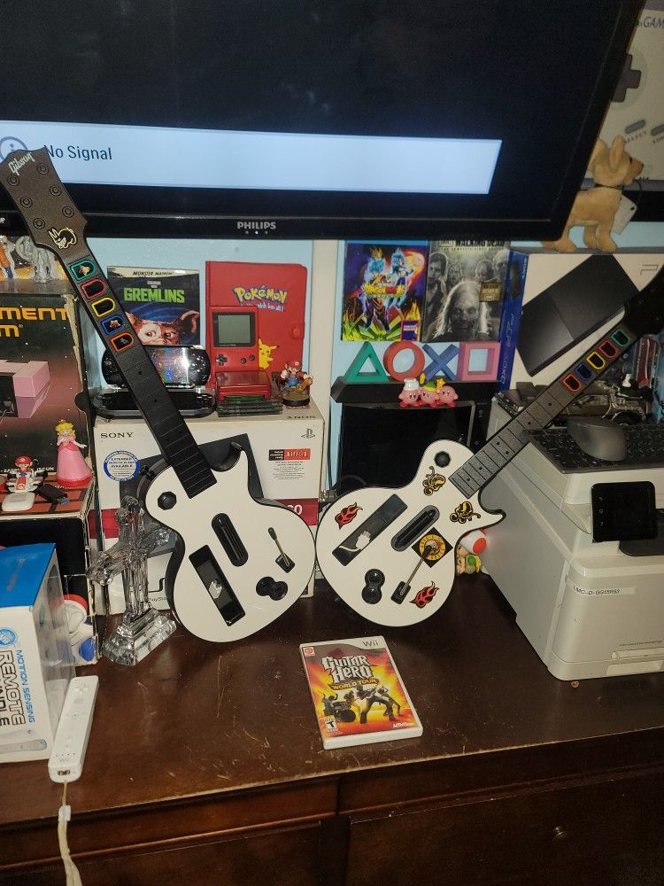 2 Nintendo Wii Guitar Hero Guitars With Game