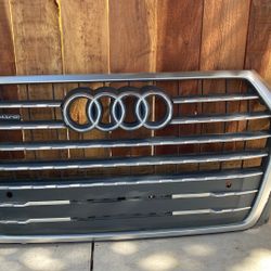 2018 2019 2020 AUDI Q5 SQ5 FRONT GRILLE OEM