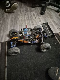 Traxxas....custom 3s buggy