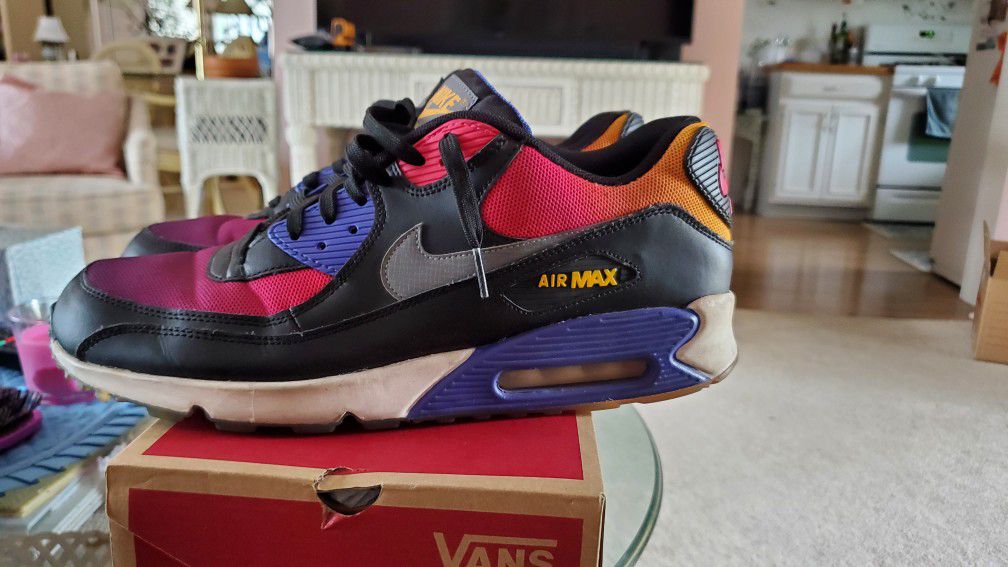 Taille Hassy Factuur Nike Air Max 90 Gradient Size 12 Great Condition Even Better Deal! for Sale  in Darien, IL - OfferUp