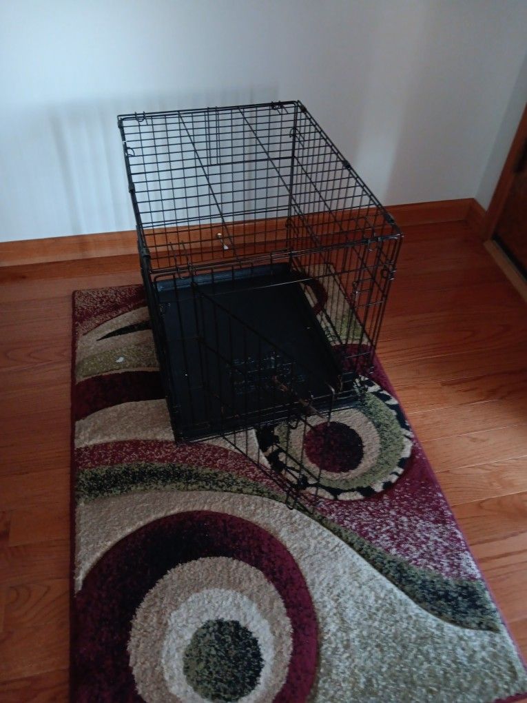 Dog Cage (24"x18"x20")