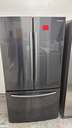 Samsung French Door Fridge – Black Stainless, Bottom Freezer
